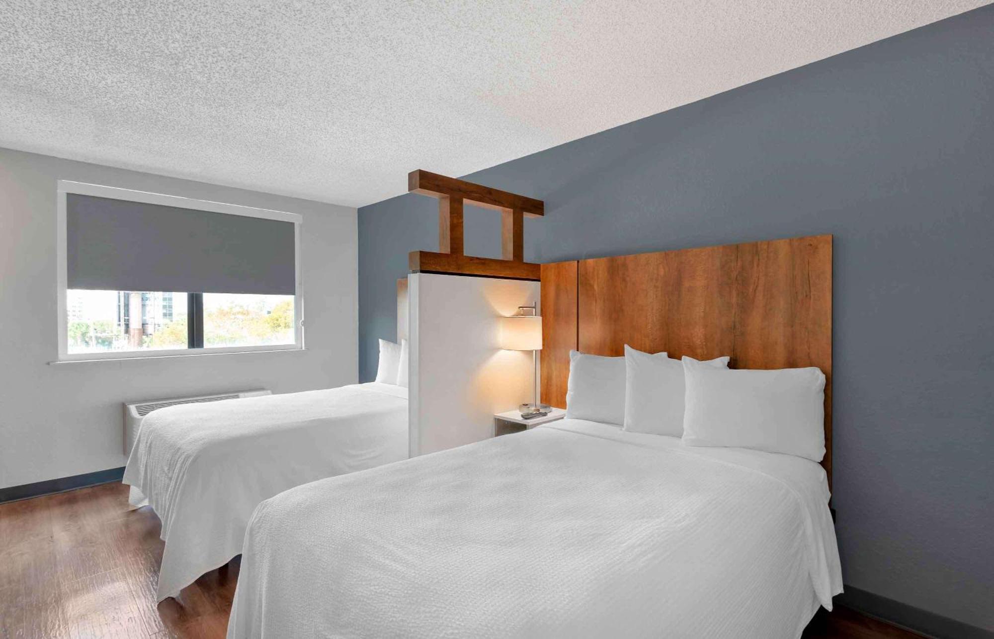 Extended Stay America Premier Suites - Miami - Downtown Brickell - Cruise Port Eksteriør billede